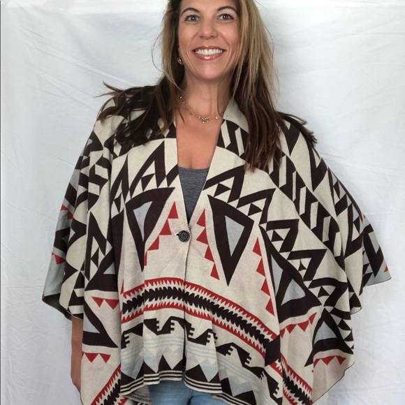 Sisters Southeastern Tribal Boho Poncho for Women - Picture 3 of 15